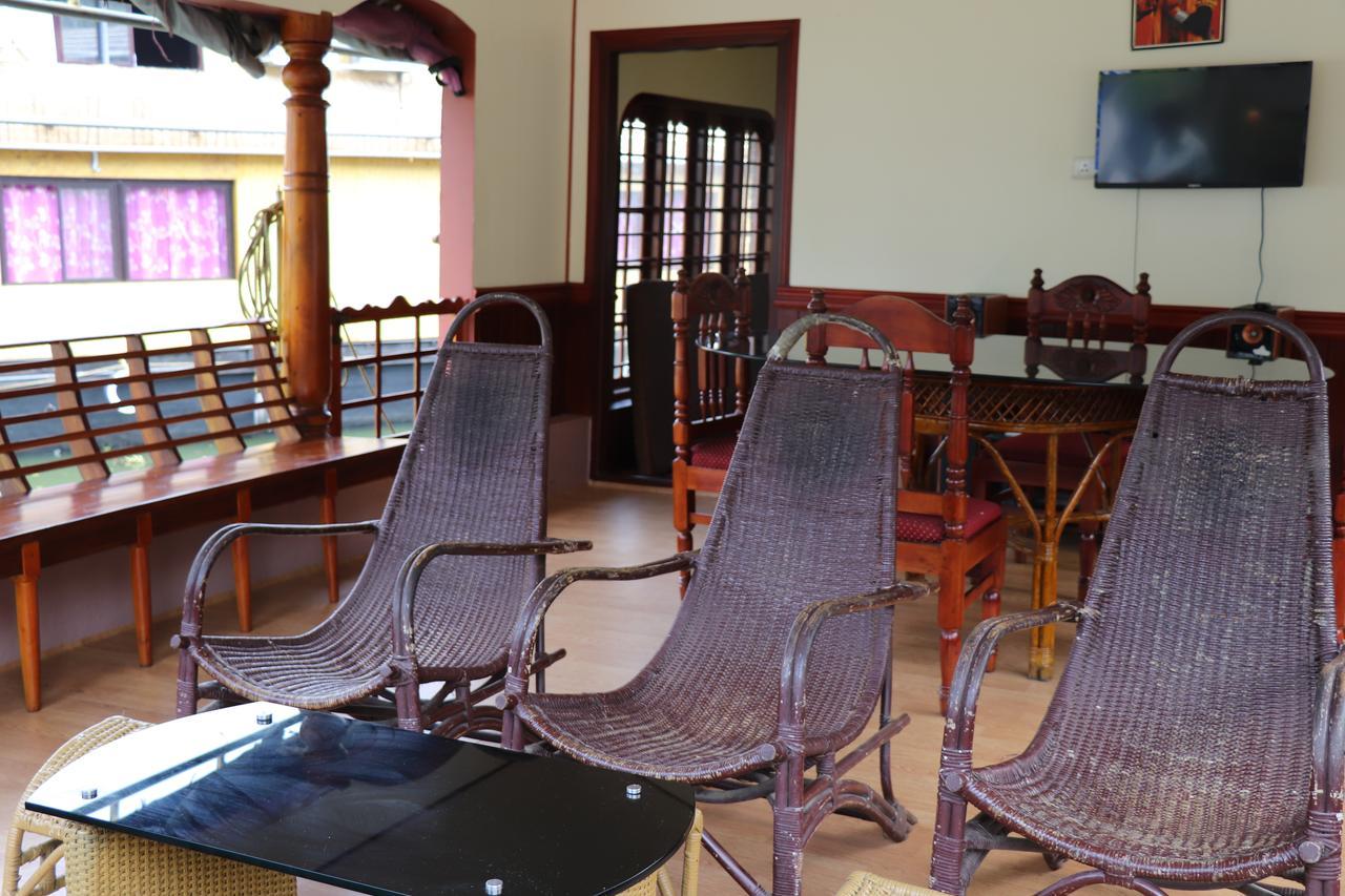 Friends Cruise, Nightstay Houseboat Alappuzha Екстериор снимка